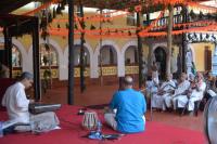 Santoor vaadan by Pt. Gurunandan Padukone; Tabla: Dr. Santosh Chandavarkar (Pic Courtesy: Shri Dinesh Karkal)